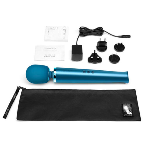 Le Wand Rechargeable Body Massage Wand (Pacific Blue) Contents